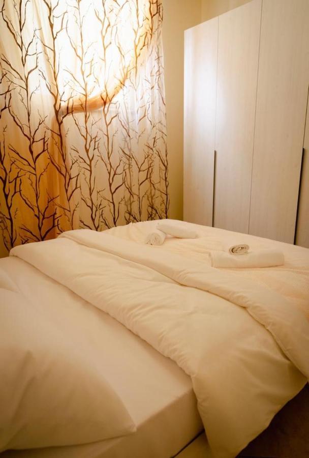 Villa Apartments S&F City Centre Тирана Екстериор снимка