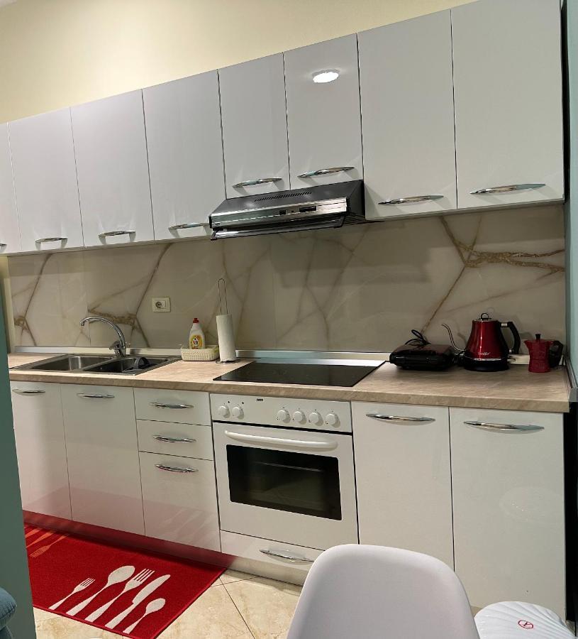 Villa Apartments S&F City Centre Тирана Екстериор снимка