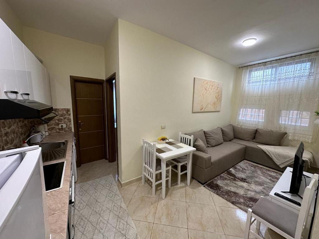 Villa Apartments S&F City Centre Тирана Екстериор снимка